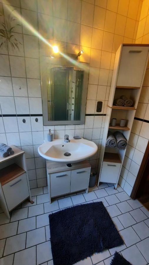 Pension Landgasthof - Iva Haßloch 외부 사진