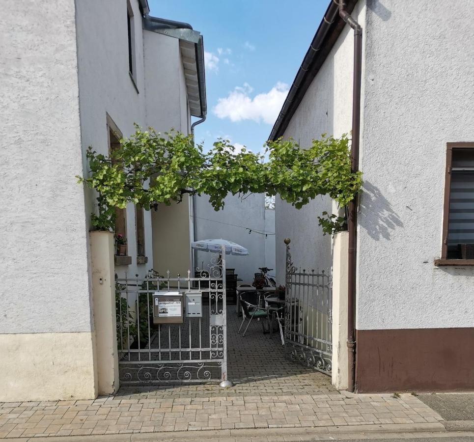 Pension Landgasthof - Iva Haßloch 외부 사진